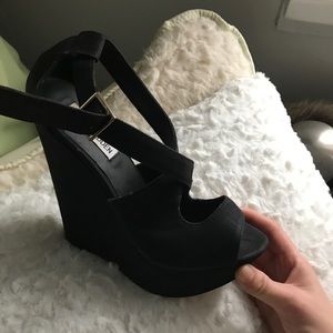 Steve Madden high wedges